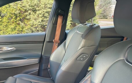 Genesis GV70, 2022 год, 5 750 000 рублей, 6 фотография