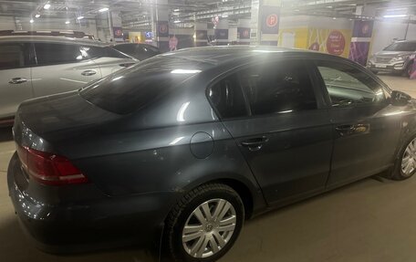 Volkswagen Passat B7, 2011 год, 650 000 рублей, 4 фотография