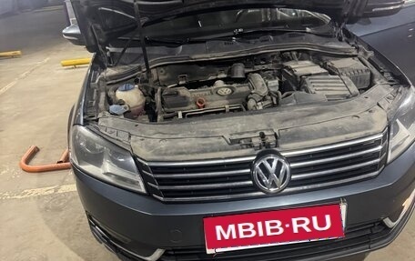 Volkswagen Passat B7, 2011 год, 650 000 рублей, 18 фотография
