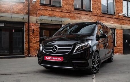 Mercedes-Benz V-Класс, 2018 год, 8 900 000 рублей, 7 фотография