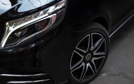 Mercedes-Benz V-Класс, 2018 год, 8 900 000 рублей, 8 фотография