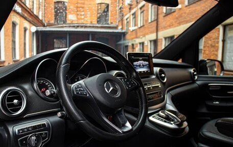 Mercedes-Benz V-Класс, 2018 год, 8 900 000 рублей, 12 фотография