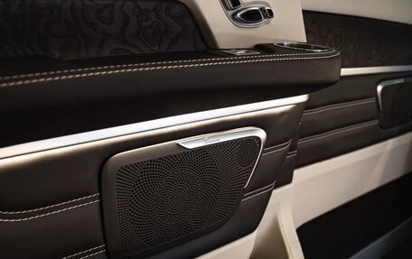 Mercedes-Benz V-Класс, 2018 год, 8 900 000 рублей, 26 фотография