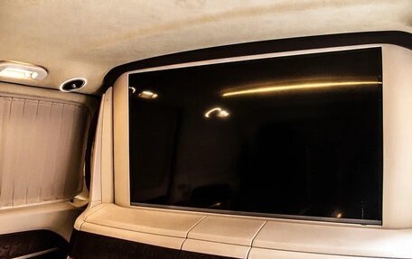 Mercedes-Benz V-Класс, 2018 год, 8 900 000 рублей, 23 фотография