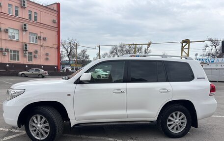 Toyota Land Cruiser 200, 2011 год, 2 750 000 рублей, 3 фотография