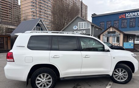 Toyota Land Cruiser 200, 2011 год, 2 750 000 рублей, 7 фотография