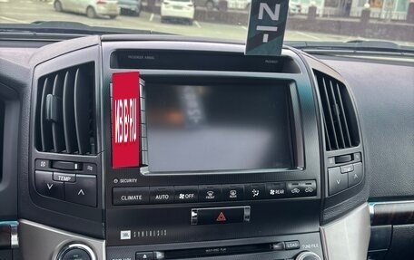 Toyota Land Cruiser 200, 2011 год, 2 750 000 рублей, 12 фотография