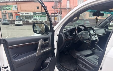 Toyota Land Cruiser 200, 2011 год, 2 750 000 рублей, 27 фотография
