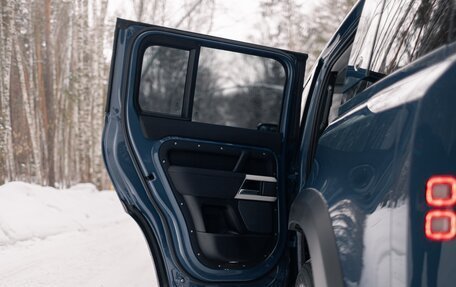 Land Rover Defender II, 2021 год, 5 400 000 рублей, 32 фотография