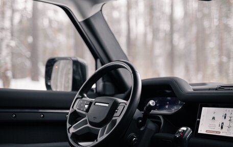 Land Rover Defender II, 2021 год, 5 400 000 рублей, 35 фотография