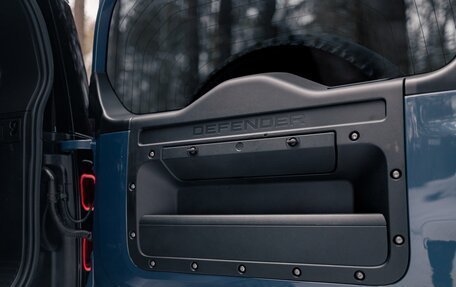 Land Rover Defender II, 2021 год, 5 400 000 рублей, 30 фотография