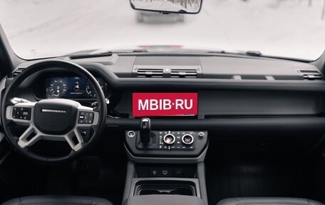 Land Rover Defender II, 2021 год, 5 400 000 рублей, 36 фотография