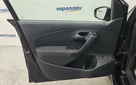 Volkswagen Polo VI (EU Market), 2019 год, 1 300 000 рублей, 9 фотография