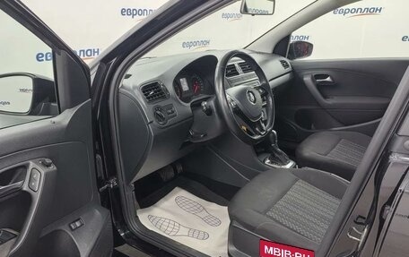 Volkswagen Polo VI (EU Market), 2019 год, 1 300 000 рублей, 8 фотография