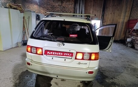 Toyota Ipsum II, 1997 год, 498 000 рублей, 2 фотография