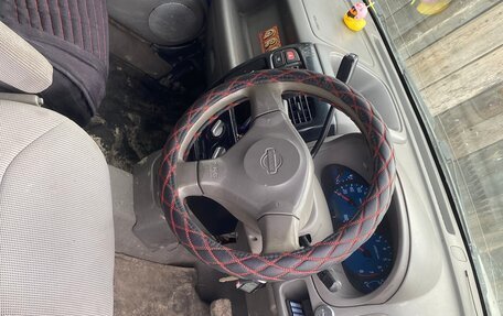 Nissan Cube II, 2002 год, 150 000 рублей, 15 фотография