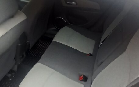 Chevrolet Cruze II, 2010 год, 795 000 рублей, 6 фотография