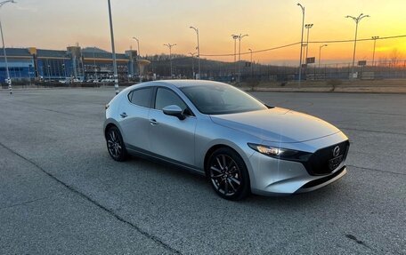 Mazda 3, 2022 год, 1 390 000 рублей, 4 фотография