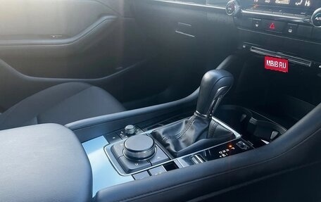 Mazda 3, 2022 год, 1 390 000 рублей, 13 фотография