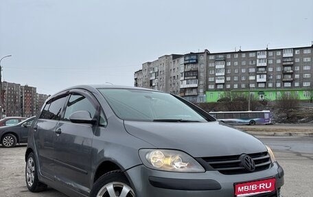 Volkswagen Golf Plus I, 2005 год, 500 000 рублей, 1 фотография