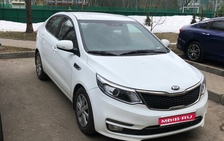 KIA Rio III рестайлинг, 2016 год, 1 040 000 рублей, 1 фотография