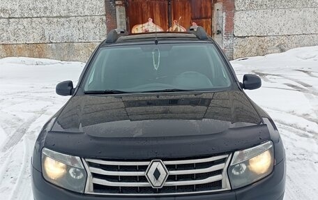 Renault Duster I рестайлинг, 2014 год, 900 000 рублей, 1 фотография