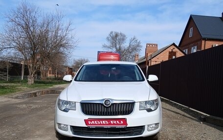 Skoda Superb III рестайлинг, 2012 год, 1 150 000 рублей, 1 фотография