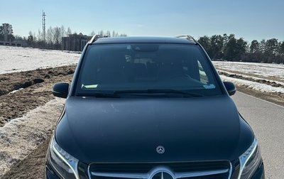 Mercedes-Benz V-Класс, 2018 год, 5 200 000 рублей, 1 фотография