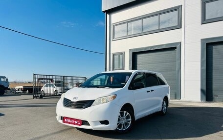 Toyota Sienna III, 2010 год, 2 149 900 рублей, 1 фотография