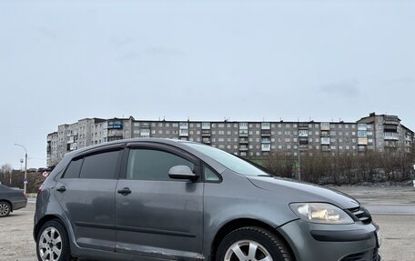 Volkswagen Golf Plus I, 2005 год, 500 000 рублей, 3 фотография