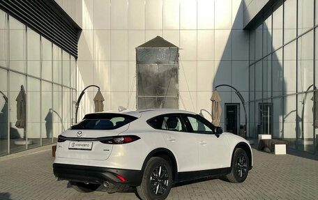 Mazda CX-4, 2022 год, 2 280 000 рублей, 4 фотография