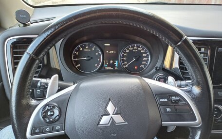 Mitsubishi Outlander III рестайлинг 3, 2013 год, 1 300 000 рублей, 14 фотография