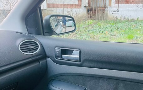 Ford Focus II рестайлинг, 2006 год, 500 000 рублей, 18 фотография