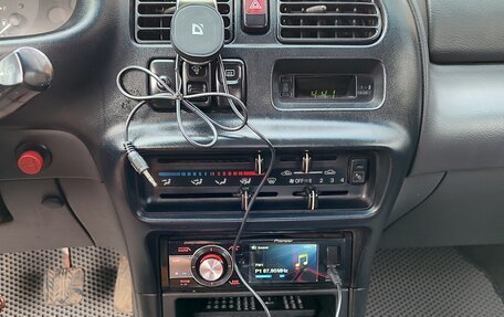 Mazda 323, 1995 год, 220 000 рублей, 13 фотография