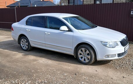 Skoda Superb III рестайлинг, 2012 год, 1 150 000 рублей, 2 фотография