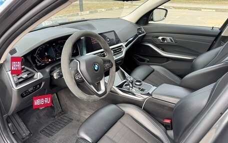 BMW 3 серия, 2019 год, 3 702 000 рублей, 13 фотография