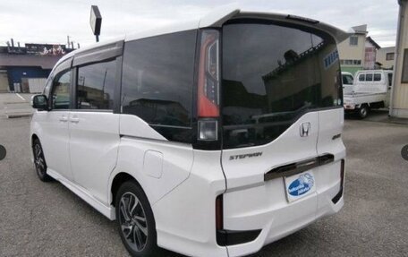 Honda Stepwgn IV, 2021 год, 2 300 000 рублей, 4 фотография