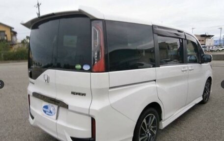 Honda Stepwgn IV, 2021 год, 2 300 000 рублей, 6 фотография