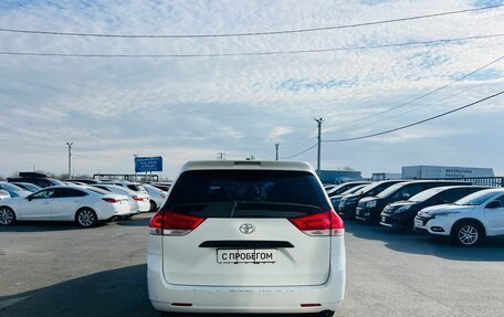 Toyota Sienna III, 2010 год, 2 149 900 рублей, 5 фотография