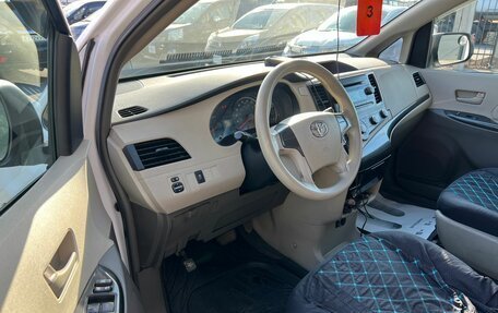 Toyota Sienna III, 2010 год, 2 149 900 рублей, 10 фотография