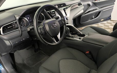 Toyota Camry, 2019 год, 2 200 000 рублей, 9 фотография