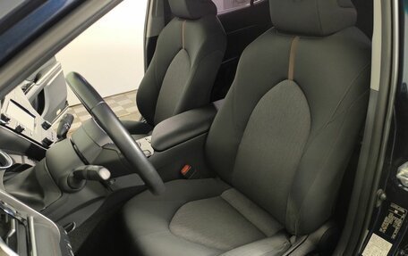 Toyota Camry, 2019 год, 2 200 000 рублей, 11 фотография