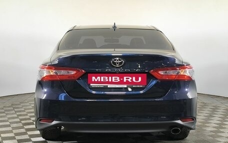 Toyota Camry, 2019 год, 2 200 000 рублей, 5 фотография