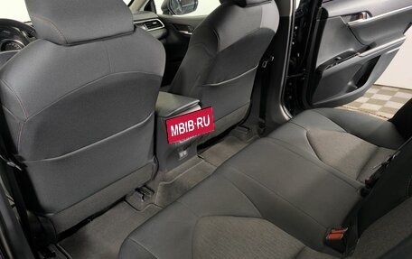 Toyota Camry, 2019 год, 2 200 000 рублей, 14 фотография