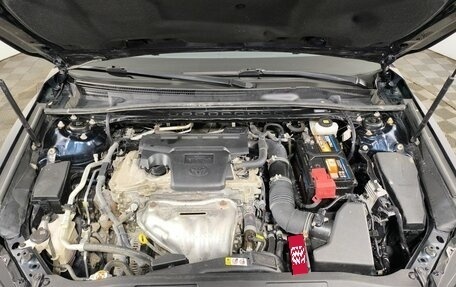 Toyota Camry, 2019 год, 2 200 000 рублей, 21 фотография