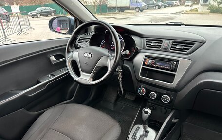 KIA Rio III рестайлинг, 2015 год, 1 057 000 рублей, 21 фотография