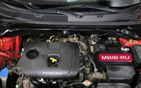 KIA Soul II рестайлинг, 2018 год, 1 800 000 рублей, 23 фотография