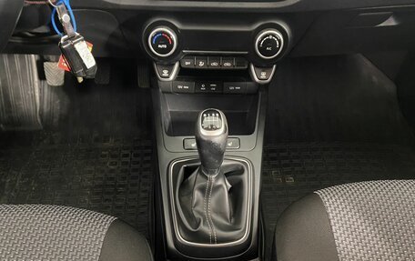 KIA Rio IV, 2018 год, 1 420 000 рублей, 9 фотография