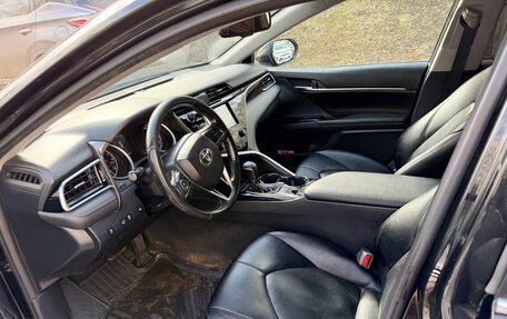 Toyota Camry, 2019 год, 2 000 000 рублей, 7 фотография