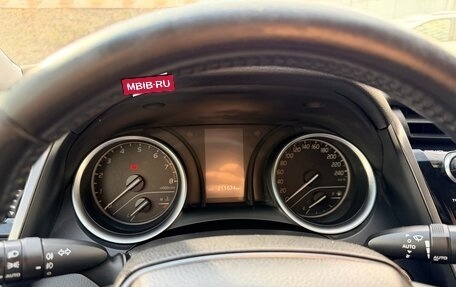 Toyota Camry, 2019 год, 2 000 000 рублей, 8 фотография